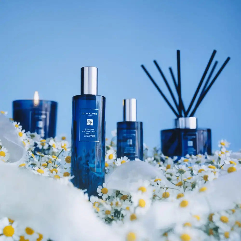 Lavender & White Cedar Linen Spray jomalone