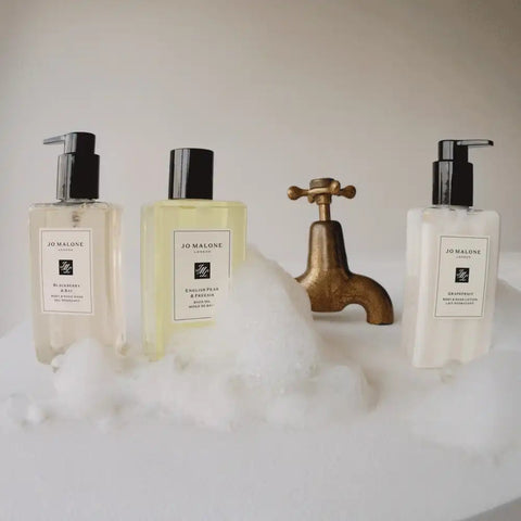 English Pear & Freesia Bath Oil jomalone